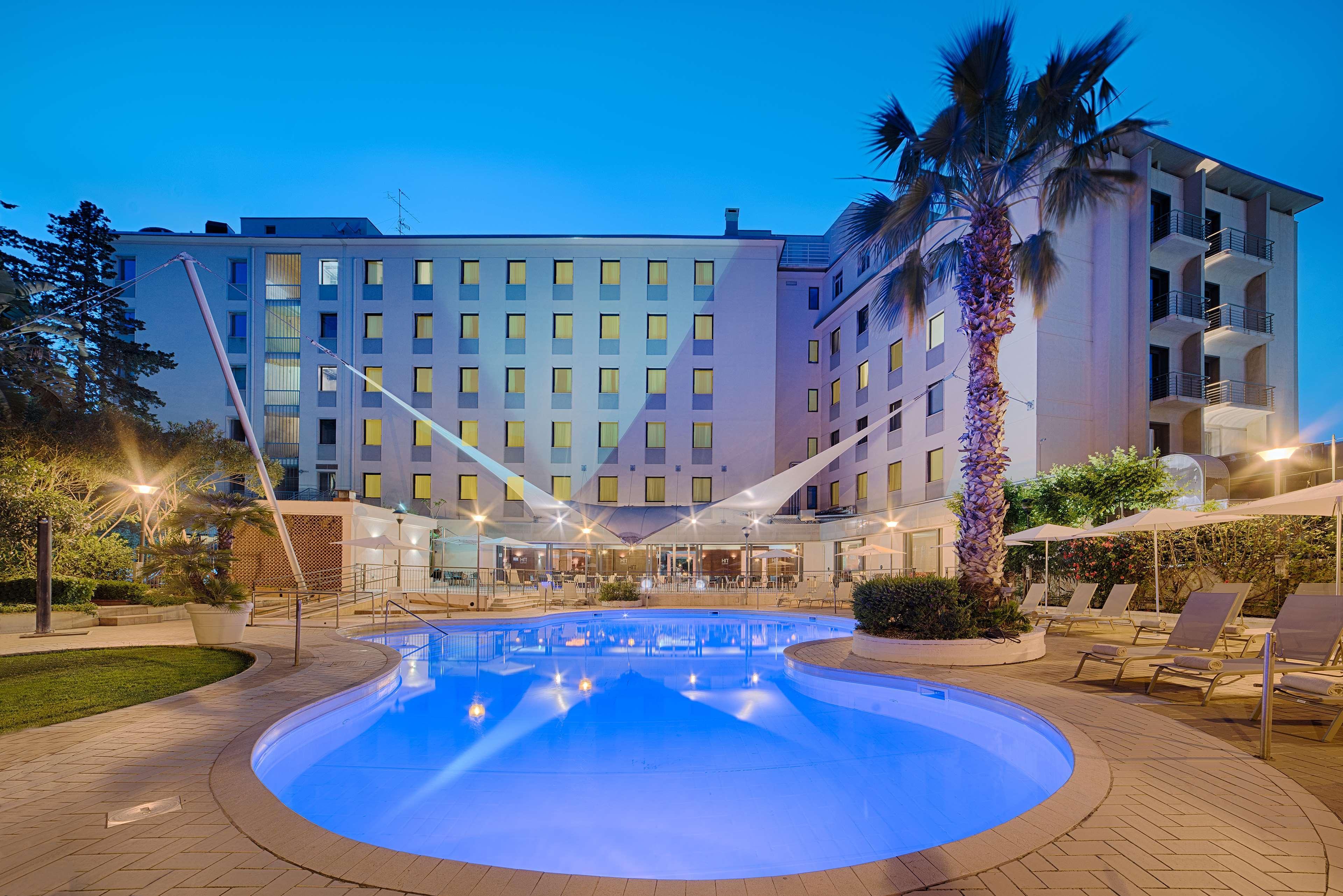 Hotel NH Palermo Esterno foto