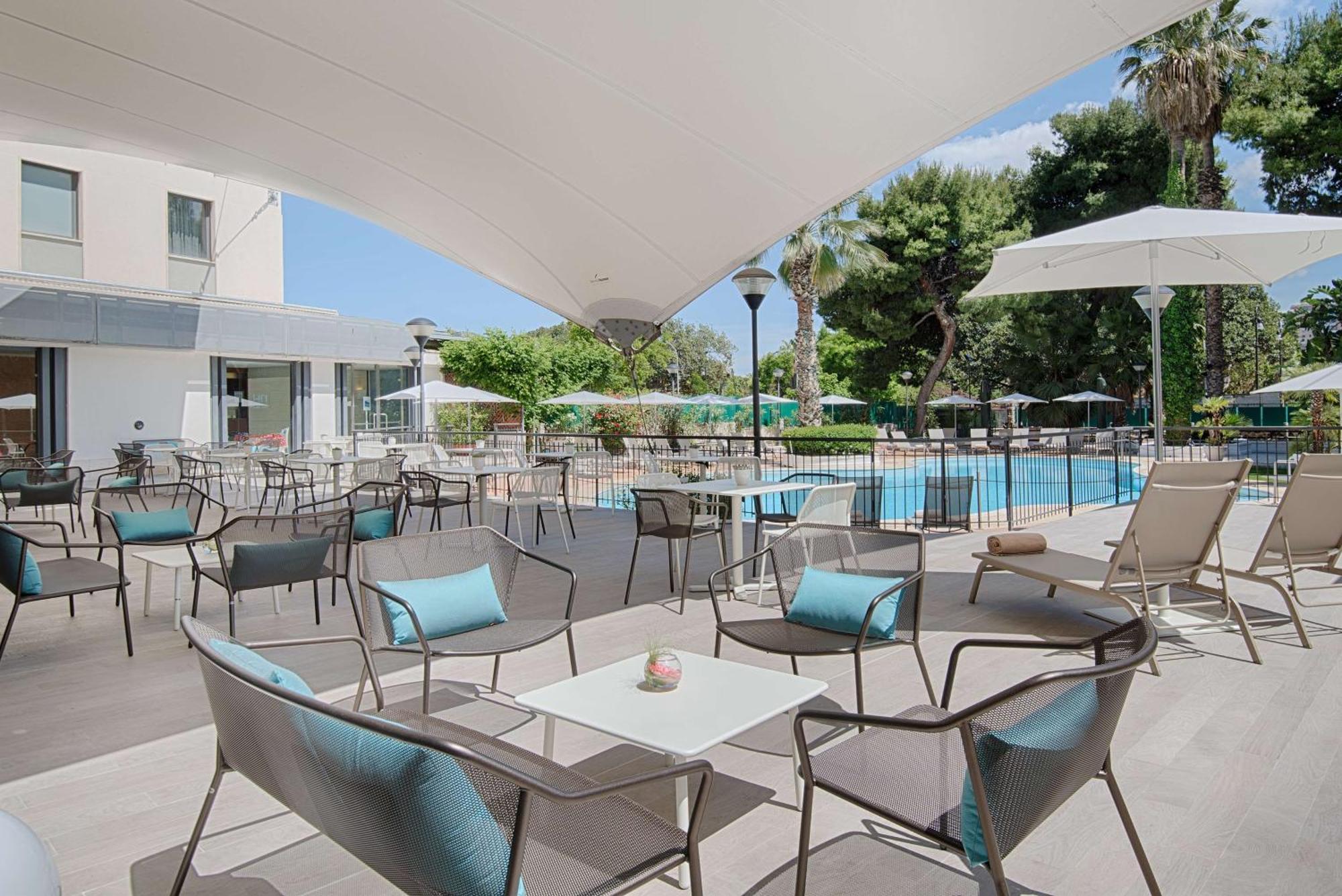 Hotel NH Palermo Esterno foto